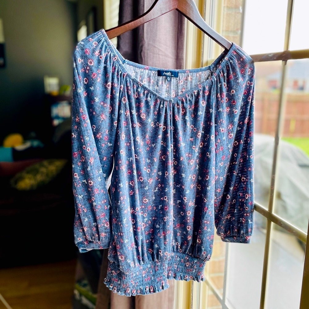 🆕 Angel’s Cinched Waist Top